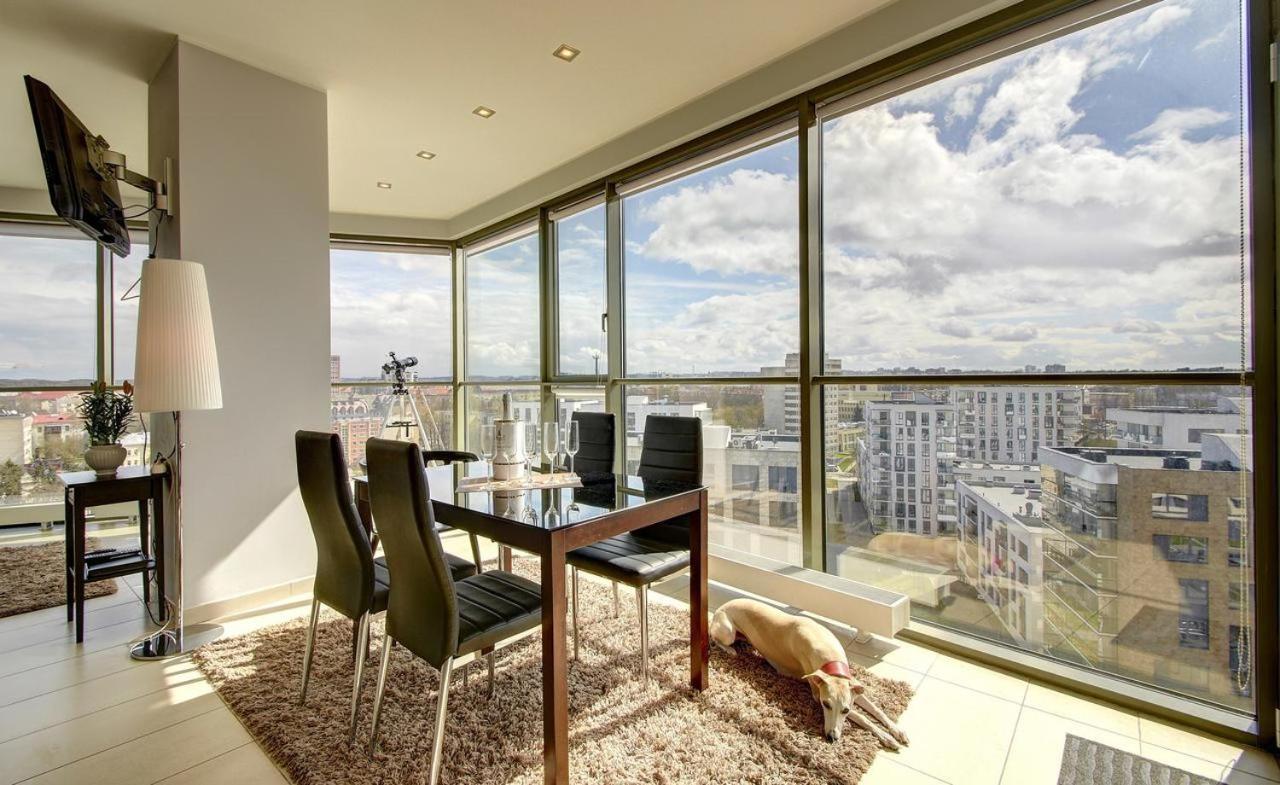 Helios Luxury Apartment In Vilnius Skyscraper Exteriér fotografie