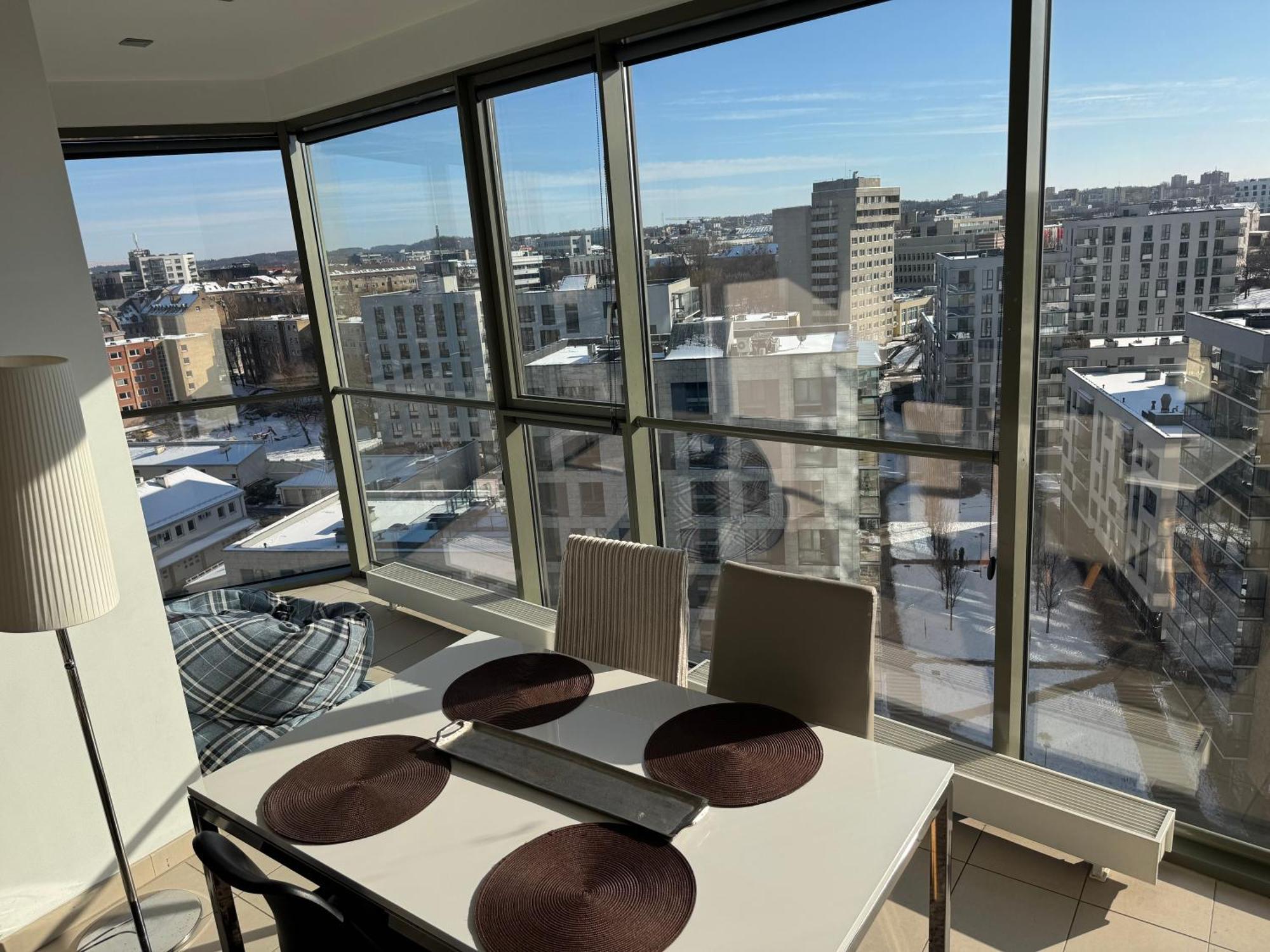 Helios Luxury Apartment In Vilnius Skyscraper Exteriér fotografie